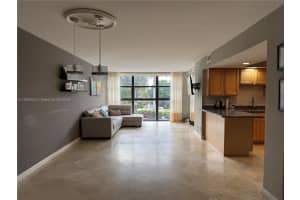 400 Leslie Dr, Hallandale Beach, FL 33009, Sold 02/21/25