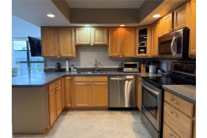 400 Leslie Dr, Hallandale Beach, FL 33009, Sold 02/21/25