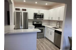 563 Saxony Dr, Delray Beach, FL 33446, Sold 02/06/25