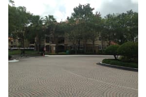 160 SW 117th Terrace, Pembroke Pines, FL 33025, Sold 04/17/25