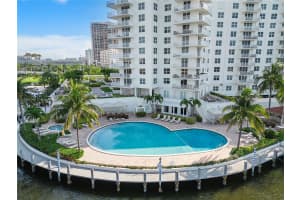 1 Las Olas Cir, Fort Lauderdale, FL 33316, Sold 04/30/25