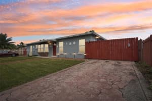 25315 SW 124th Pl, Homestead, FL 33032, Sold 01/17/25