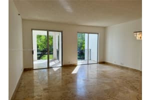 3700 Island Blvd C-202, Aventura