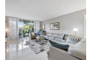 4017 N Cypress Dr, Pompano Beach, FL 33069, Sold 05/08/25