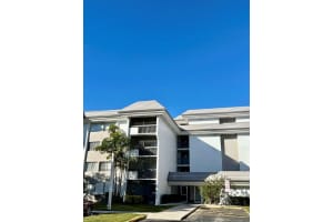 721 N Pine Island Rd 213, Plantation