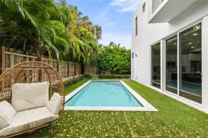 1816 SW 23rd St, Miami, FL 33145 - MLS#A11693508