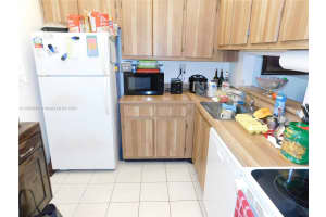 8005 SW 107th Ave APT 209, Miami, FL 33173, Sold 04/24/25