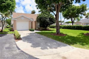 467 SE 22nd Dr, Homestead, FL 33033, Sold 04/04/25