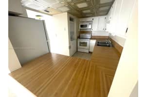 10090 NW 80th Ct, Hialeah, FL 33016, Sold 01/15/25
