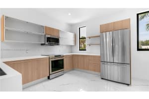 540 SE 1st Cir, Pompano Beach, FL 33060, Sold 02/05/25
