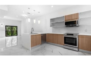 540 SE 1st Cir, Pompano Beach, FL 33060, Sold 02/05/25