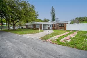 529 SW 10th St, Dania Beach, FL 33004, Sold 02/17/25