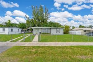 11301 SW 48th St, Miami, FL 33165, Sold 12/20/24