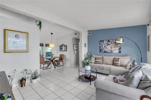 11301 SW 48th St, Miami, FL 33165, Sold 12/20/24