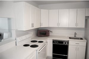 2801 NE 183rd St, Aventura, FL 33160, Sold 03/25/25