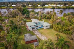 671 Live Oak Ln, La Belle, FL 33935 - MLS#A11693909