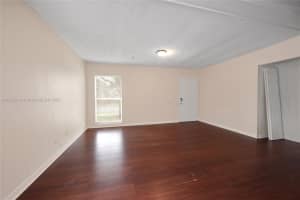 7813 NW 75th Ave, Tamarac, FL 33321, Sold 12/23/24