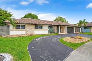 15559 SW 69th Terrace, Miami, FL 33193, Sold 01/06/25