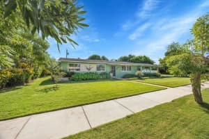 8510 SW 45th St, Miami, FL 33155, Sold 01/03/25