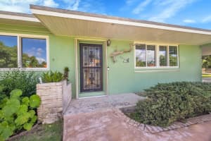 8510 SW 45th St, Miami, FL 33155, Sold 01/03/25