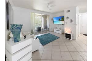 6533 Emerald Dunes Dr, West Palm Beach, FL 33411, Sold 01/09/25