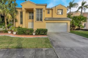 923 SW 101st Way, Pembroke Pines, FL 33025, Sold 12/31/24