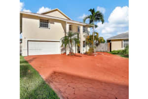 7849 NW 191st St, Hialeah, FL 33015, Sold 03/14/25