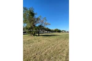 109 Sw 4th St Homestead, FL 33030 Sold 04/18/25