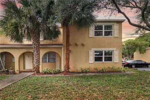 10710 La Placida Dr 6-6 Coral Springs, FL 33065 - MLS#A11694197