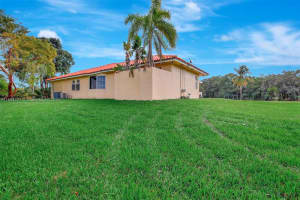 18320 SW 52nd Ct, Southwest Ranches, FL 33331, Sold 03/07/25
