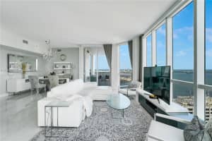 253 NE 2nd St, Miami, FL 33132, Sold 01/08/25