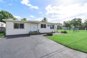 7301 Orange Dr, Davie, FL 33314, Sold 02/26/25