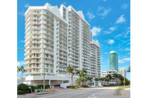 5900 E Collins Ave 508 Miami Beach, FL 33140 - MLS#A11694592