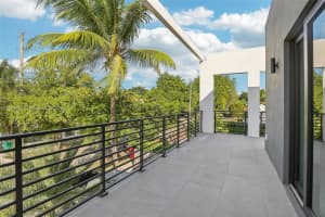 3390 Oak Ave, Miami, FL 33133, Sold 05/30/25