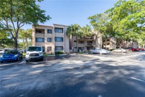 6305 Gage Pl, Miami Lakes, FL 33014, Sold 01/15/25