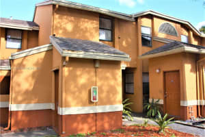 2531 Nw 56th Ave 109, Lauderhill