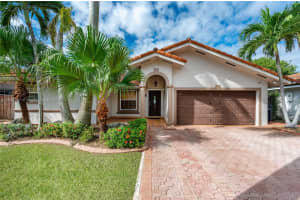 4254 SW 161st Pl, Miami, FL 33185, Sold 01/17/25