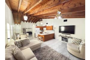6368 NW 29th St, Sunrise, FL 33313, Sold 12/20/24