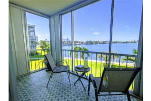 3020 Marcos Dr, Aventura, FL 33160, Sold 08/05/25