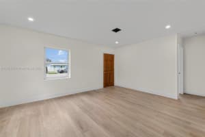860 NW 35th Ave, Miami, FL 33125, Sold 03/05/25