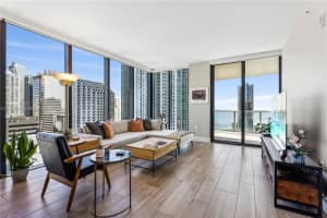 1010 Brickell, 1010 Brickell Ave, Miami, FL 33131, Sold 04/15/25