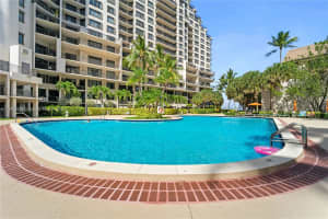 540 Brickell Key Dr, Miami, FL 33131, Sold 01/17/25