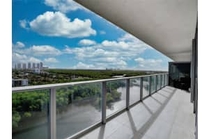 16385 Biscayne Blvd 1615, North Miami Beach