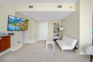 185 SW 7th St APT 3100, Miami, FL 33130, - MLS#A11695372