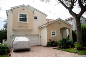 7482 NW 23rd St, Pembroke Pines, FL 33024, Sold 02/25/25