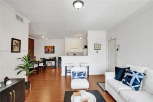 6831 SW 44th St, Miami, FL 33155, Sold 02/24/25