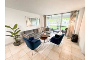 113 Royal Pk Dr, Oakland Park, FL 33309, Sold 12/30/24