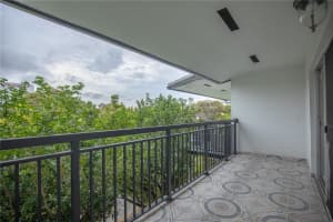 2181 NE 122nd St, North Miami, FL 33181, Sold 02/13/25