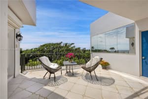 2500 Bay Dr PH, Pompano Beach, FL 33062 - MLS#A11695690