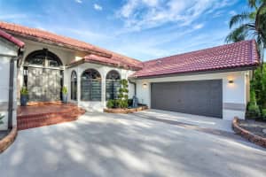 1251 Manor Dr S, Weston, FL 33326, Sold 04/21/25